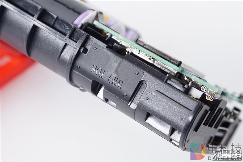 全网首拆：紫米4G路由器MF885拆解