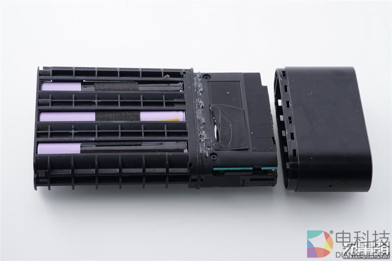 全网首拆：紫米4G路由器MF885拆解