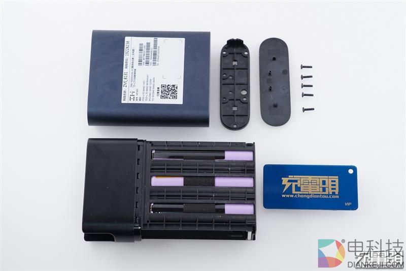 全网首拆：紫米4G路由器MF885拆解