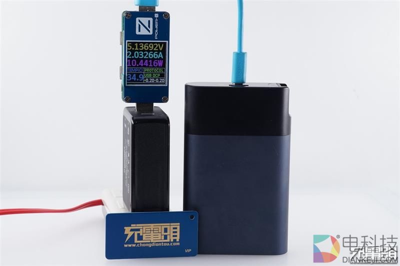 全网首拆：紫米4G路由器MF885拆解