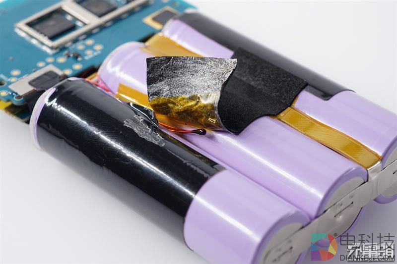 全网首拆：紫米4G路由器MF885拆解