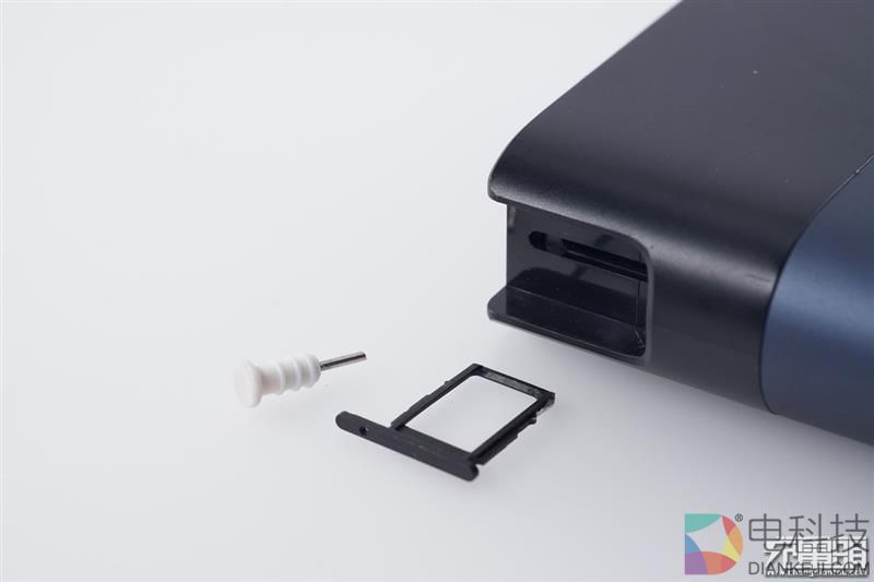 全网首拆：紫米4G路由器MF885拆解