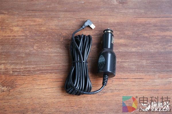 小蚁智能后视镜领航版开箱图赏:399元高性价比