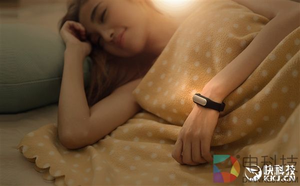 39元还送腕带！小米手环一代清仓大甩卖