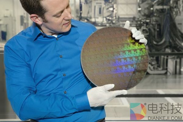 Intel挤牙膏内伤！7nm居然全球垫底：AMD彻底逆袭