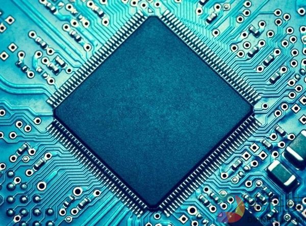 中国芯拒绝玻璃心!国产CPU真让Intel吓到了...