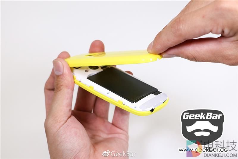 诺基亚3310复刻版拆解：不是复活那么简单