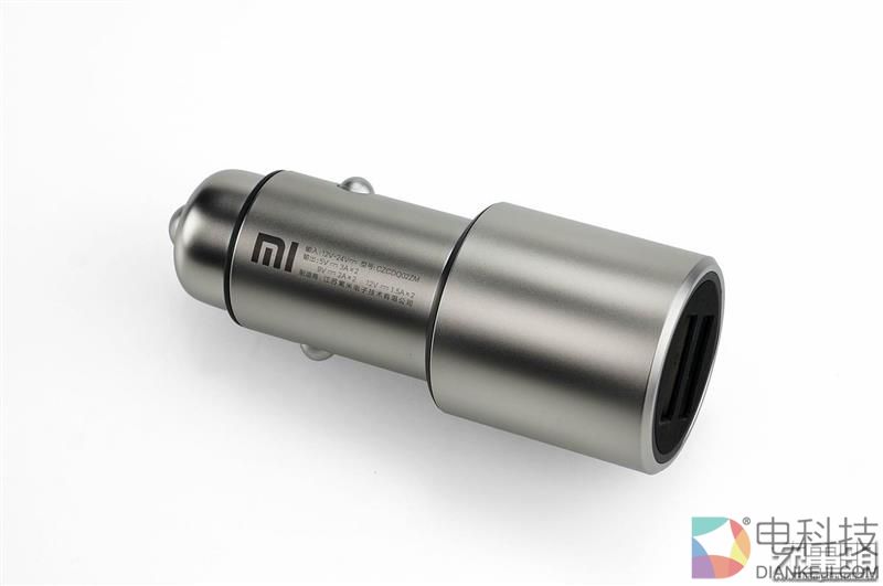 小米车载充电器快充版CZCDQ02ZM拆解评测