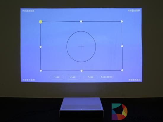 9999元！小米米家激光电视体验：150英寸堪比影院