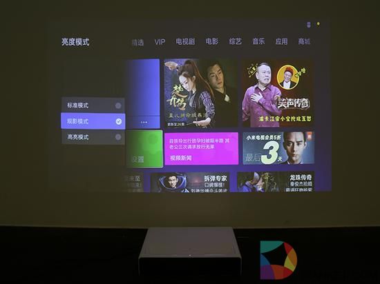 9999元！小米米家激光电视体验：150英寸堪比影院