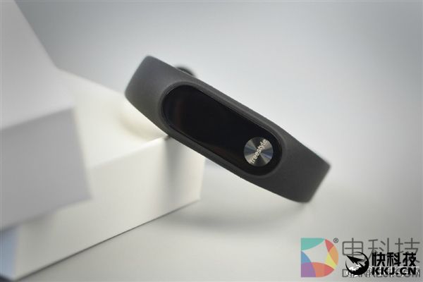 小米也是顽梗高手！小米手环2 Freestyle定制版曝光