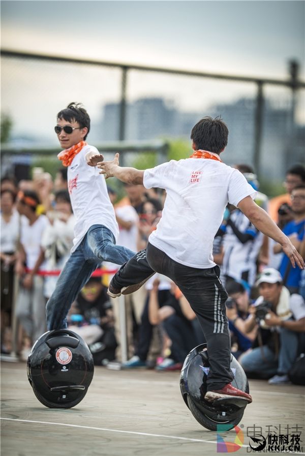 开机送10万保险！九号平衡车Plus体验评测：堪比SUV