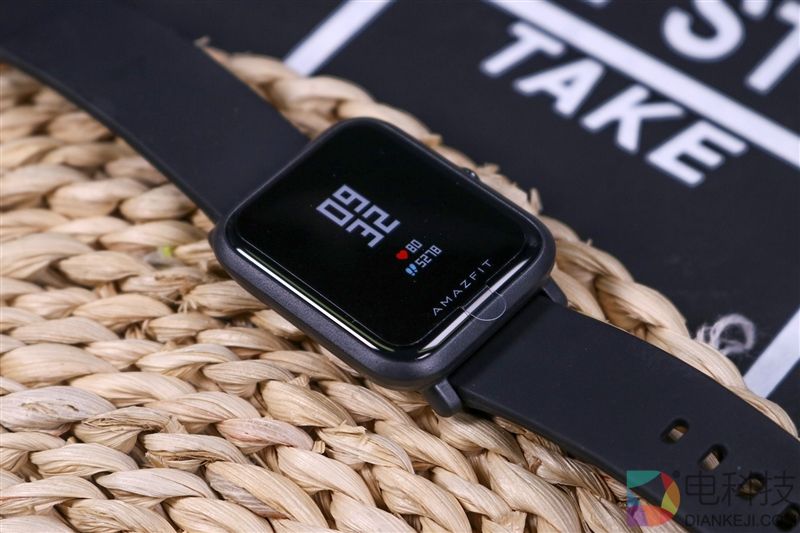 高颜值与超强续航并存 华米米动手表青春版评测