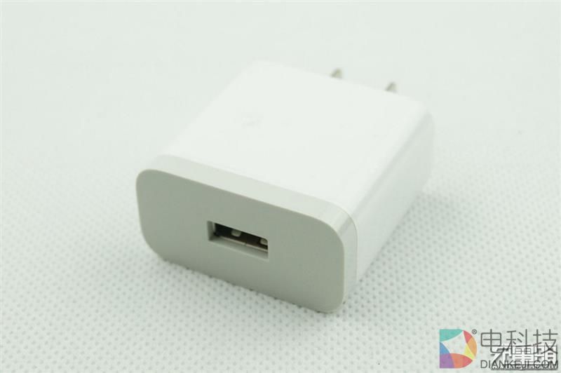 小米6充电器比亚迪版拆解