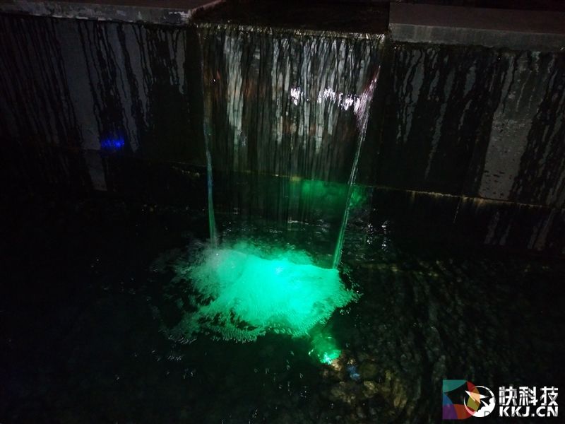 柔光双摄再升级!vivo X9s评测:抢眼的自拍表现