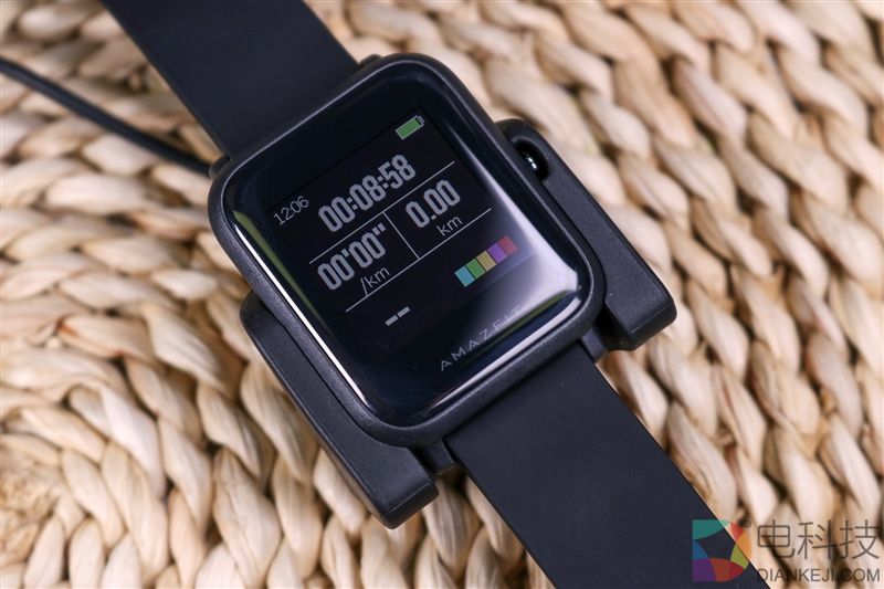 高颜值与超强续航并存 华米米动手表青春版评测