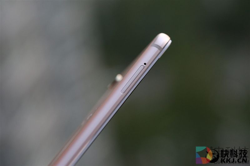 柔光双摄再升级!vivo X9s评测:抢眼的自拍表现