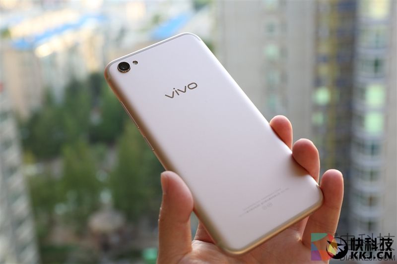 柔光双摄再升级!vivo X9s评测:抢眼的自拍表现