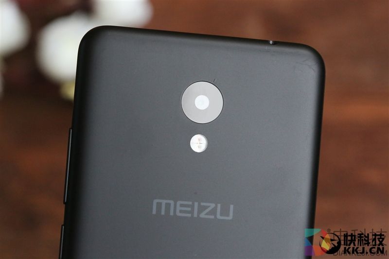 699元的颜值巅峰！魅蓝A5评测