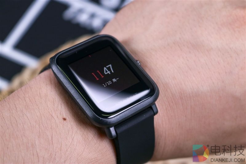 高颜值与超强续航并存 华米米动手表青春版评测