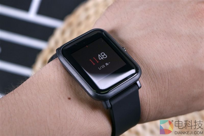 高颜值与超强续航并存 华米米动手表青春版评测