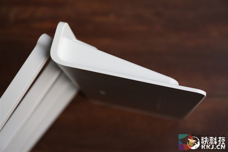 找到漏洞给百万奖金！360安全路由器2评测：全千兆四天线