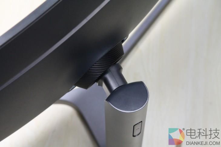 32:9尺寸帅炸 三星带鱼屏CHG90显示器评测