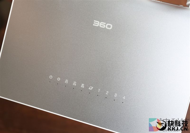 找到漏洞给百万奖金！360安全路由器2评测：全千兆四天线